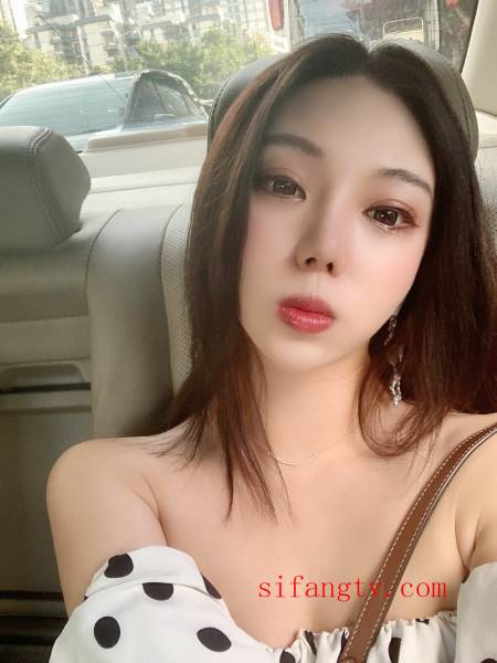 高颜值TS口爆肥臀蜂腰1