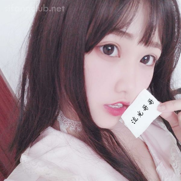 大量超嫩大学生学生自拍**日常遭流出第七部【106p17v】