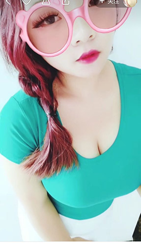 【自购快手网红巨乳七里海蓝】19v