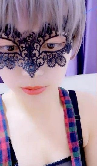 【恋上花】邻家小妹妹，皮肤细腻光滑，小穴特别粉嫩 跳蛋-福利岛