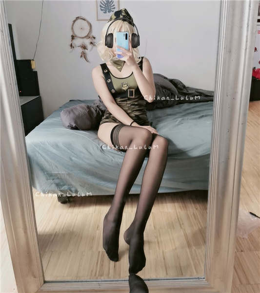 [网红女神] 樱井奈奈-军装娘[18P+4V]-福利岛