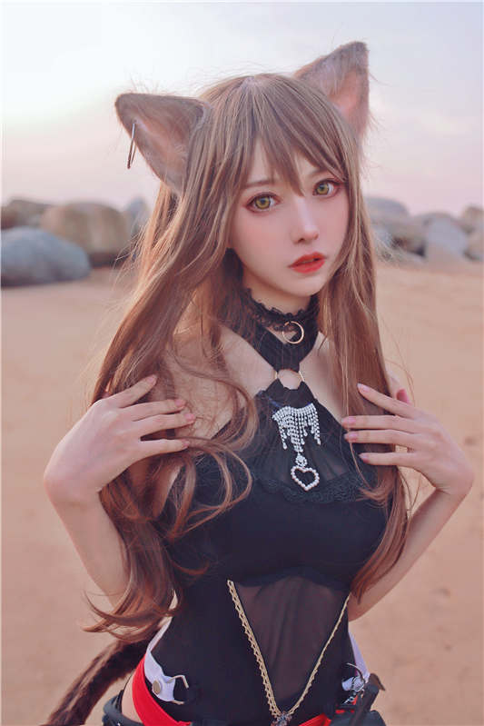 [网红女神] Shika小鹿鹿 – 天火泳装[22P+1V]-福利岛