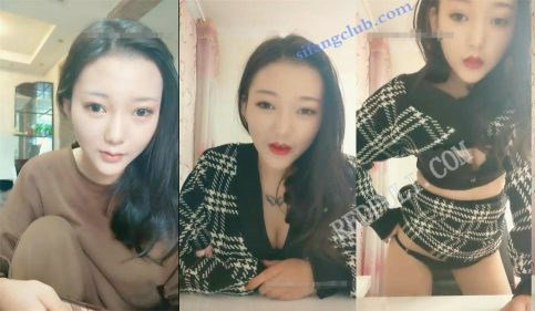 很接地气大美女【9儿er】大清早起床就忍不住抠逼自慰