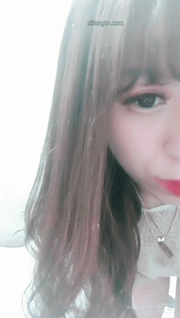 【极品】超清纯高颜值女神【姚贝贝】大尺度私拍，圆润小PP