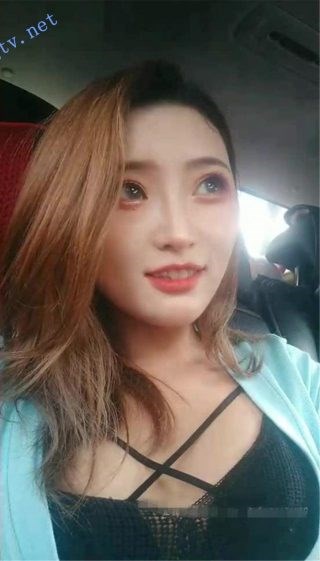 【人间水蜜桃】车内全裸道具大黑牛自慰秀 粉逼特写