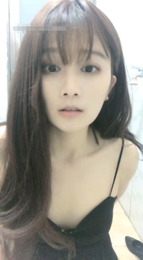 太良心了!美女【要你100次】首次直播就道具狂插 夫妻做爱-福利岛