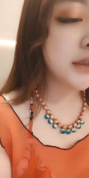 一坊美女MY校花逃学去艹b一多房情侣大绣20200105-福利岛