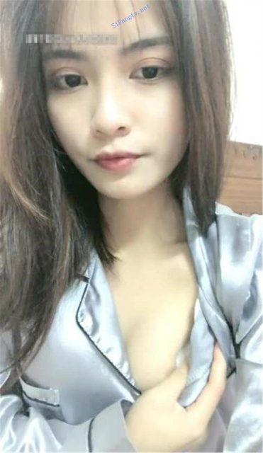 SFTV 颜值女大学生 放学直播 【小林很懒】陪聊 露奶 露逼-福利岛