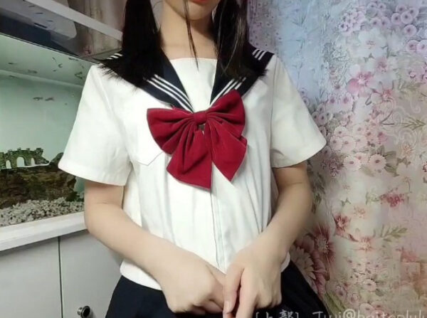 白桃露露 水手服全套 933M
